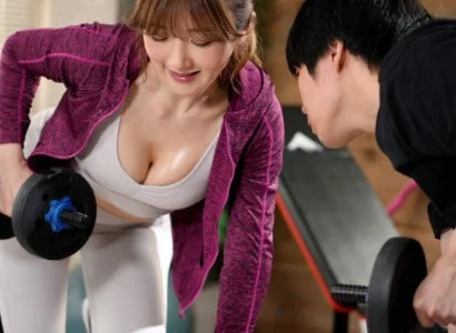 Nữ PT gợi cảm cùng chàng trai số hưởng chịch nhau