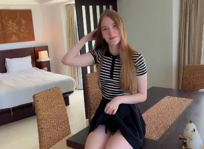 Khách nam ở homestay cưa cẩm cô lễ tân rồi phang